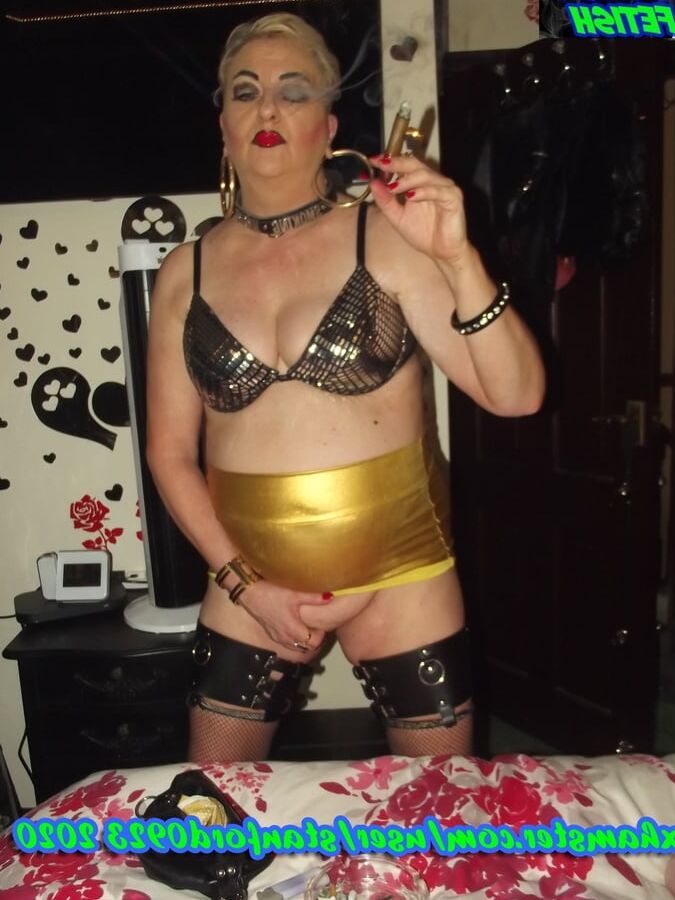 SMOKING FETISH WHORE