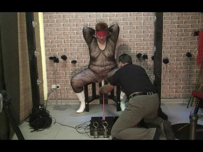 Punishment with the fucking machine