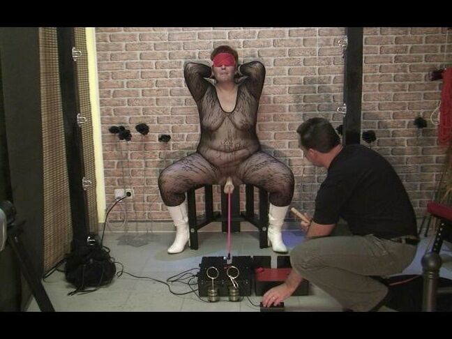 Punishment with the fucking machine
