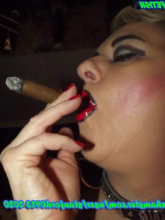 SMOKING FETISH WHORE