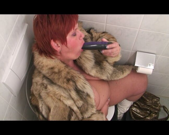 Secretly filmed in a fur coat