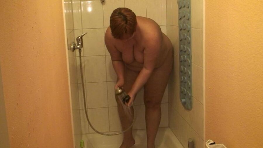 Love Balls at Pissing