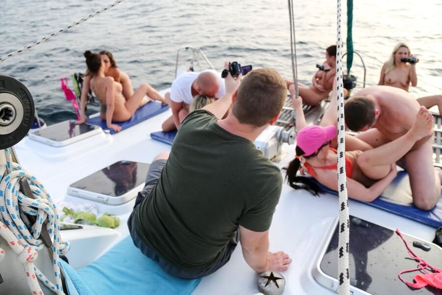 Summer Sinners: Boat trip part 2