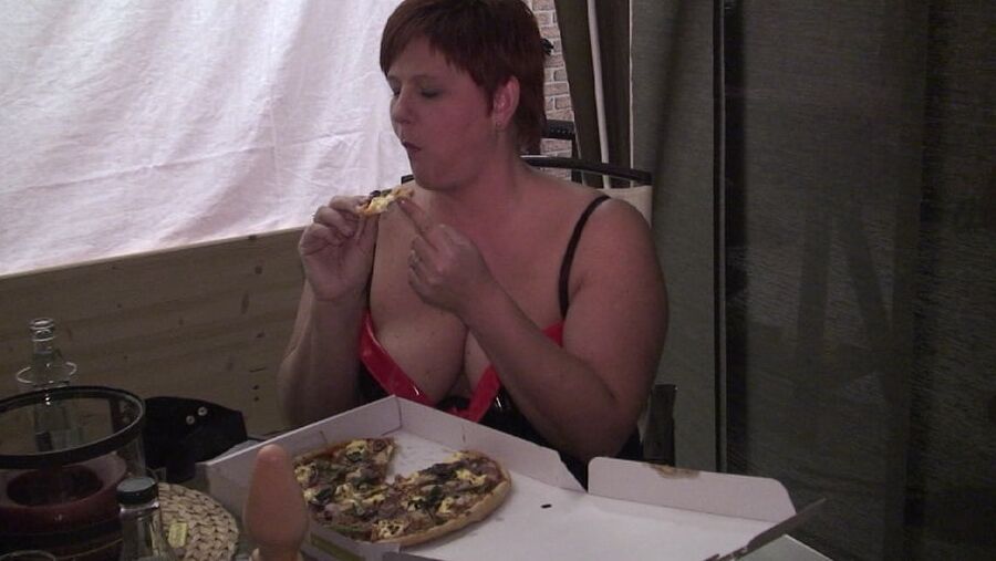 "I eat pizza "