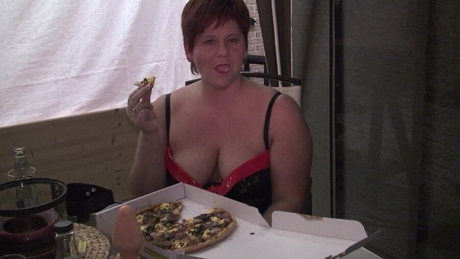 "I eat pizza "