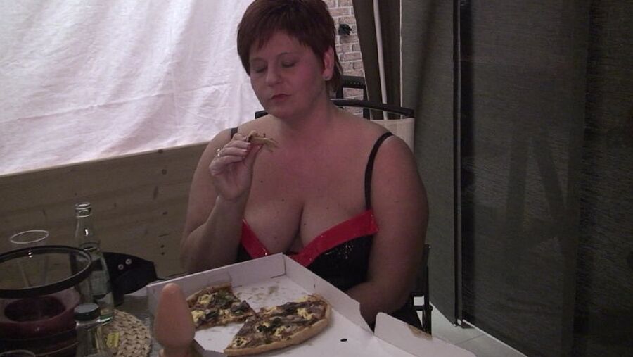 "I eat pizza "
