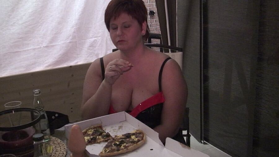 "I eat pizza "