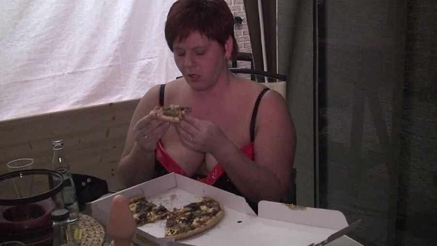 "I eat pizza "