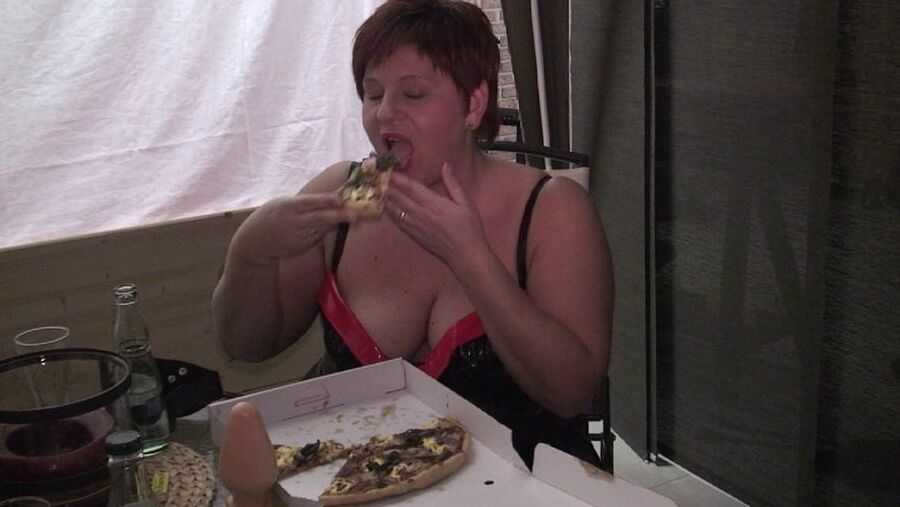 "I eat pizza "