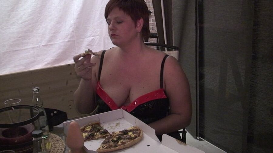 "I eat pizza "