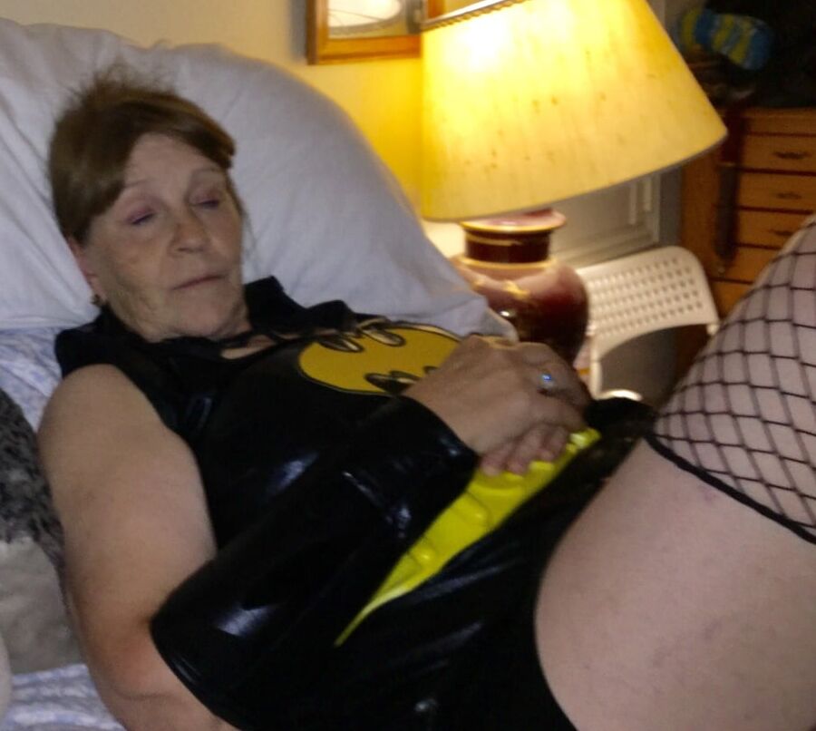 Carmen's Batgirl Cosplay