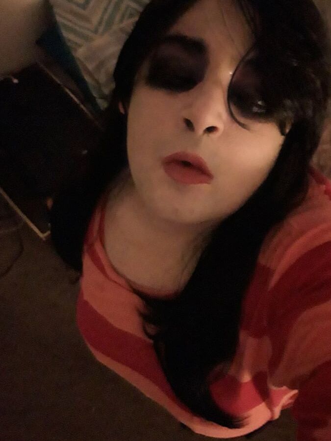 Pink Psycho (goth tranny)
