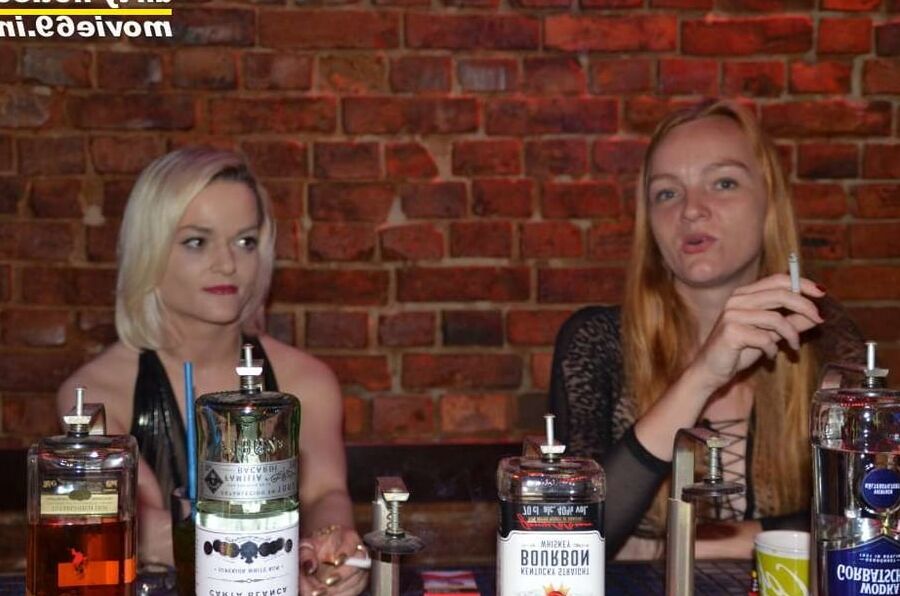 Some lesbian play with Alexa Gold and Tyara Wild (Johanna)