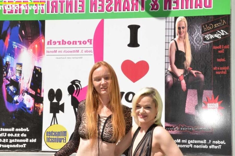 Some lesbian play with Alexa Gold and Tyara Wild (Johanna)