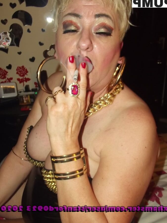 PUSSY PUMP WHORE