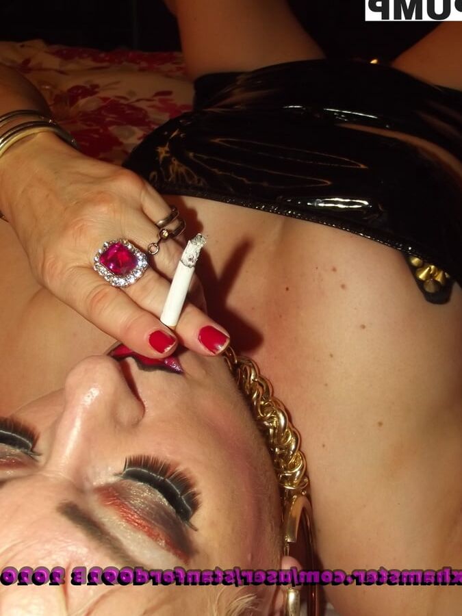 PUSSY PUMP WHORE