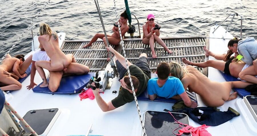 Shameless Boat Ride Summer Vibes