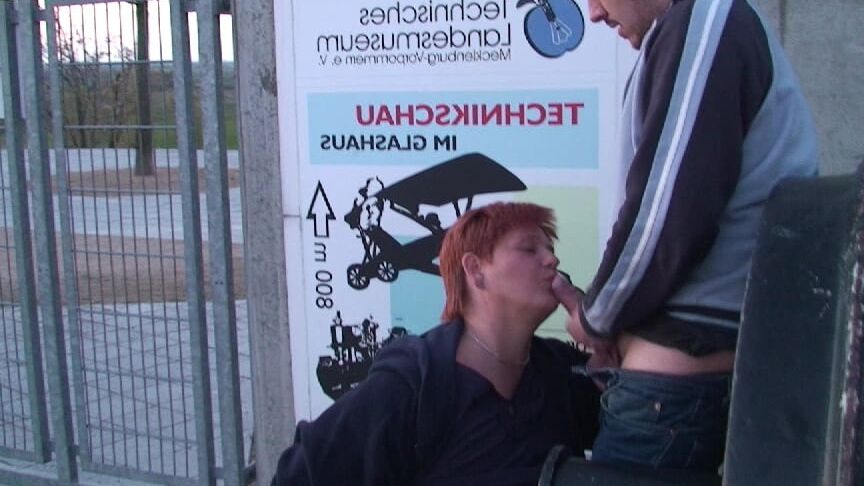 Outdoor Blowjob ...