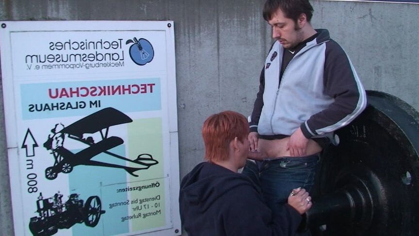 Outdoor Blowjob ...