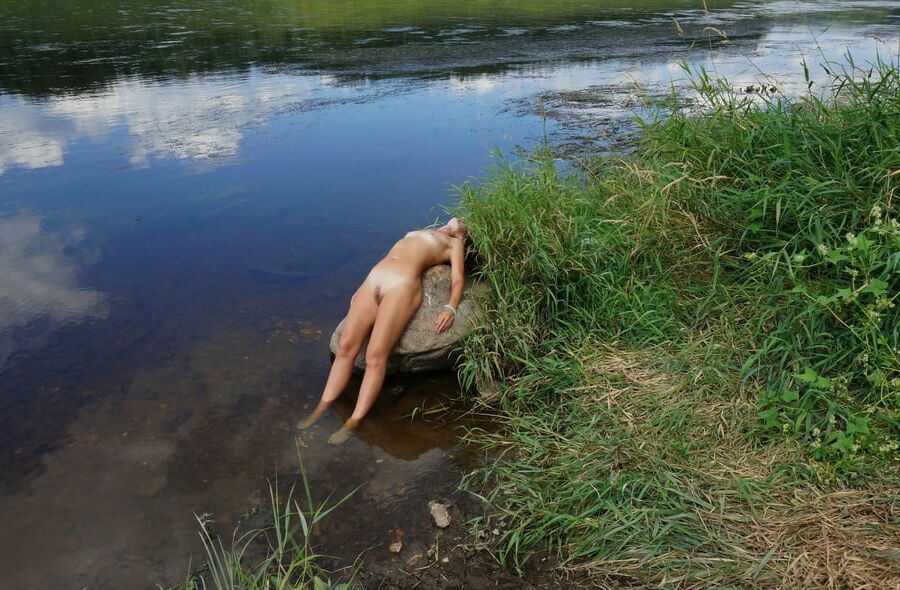 Boulder in Volga-river