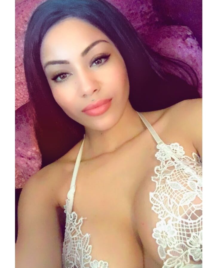 Lina Norton Sexy Glamour Model