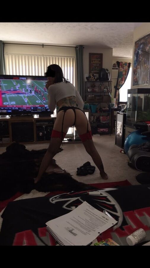 How the wife dresses for company