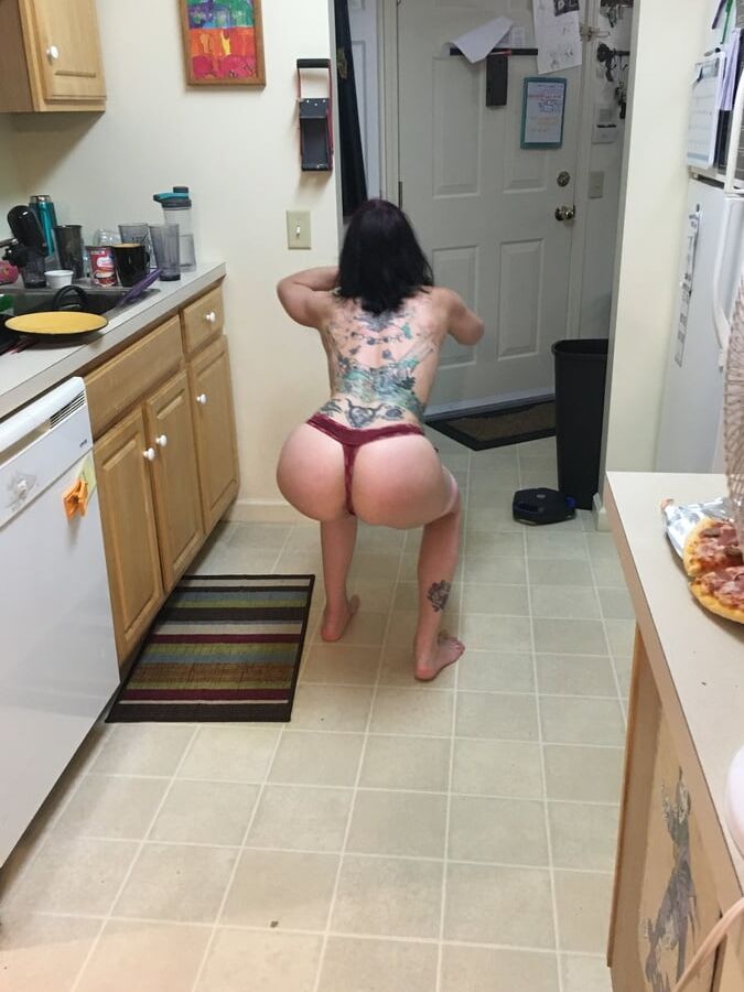 Sexislut working out
