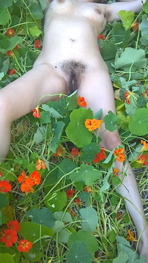 JoyTwoSex Can't Help Showing Her Hairy Armpits