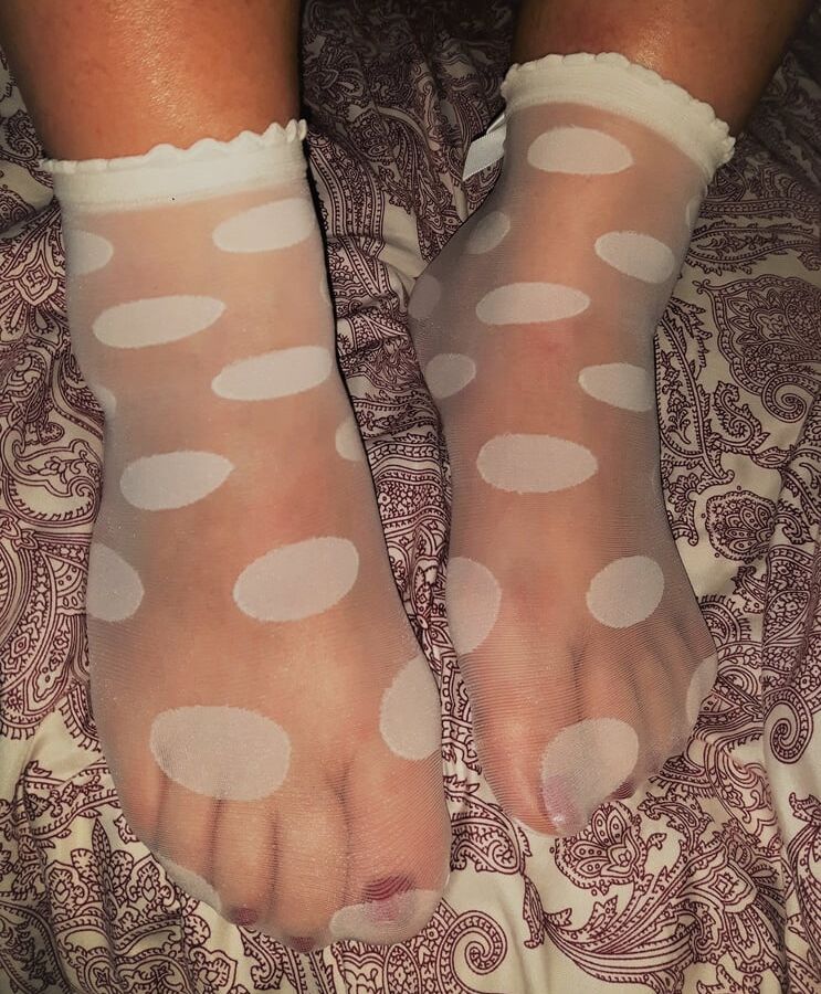BBW Wife Miss Lizz  Naked in Sexy White Anklets