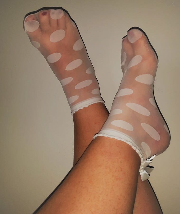 BBW Wife Miss Lizz  Naked in Sexy White Anklets