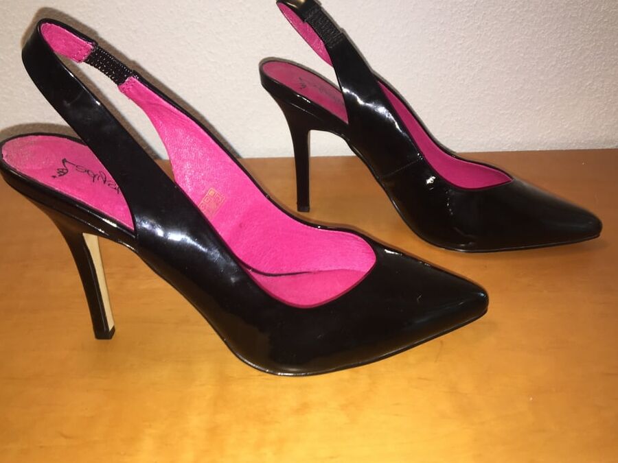 Sexy Shoes, Feet and Legs