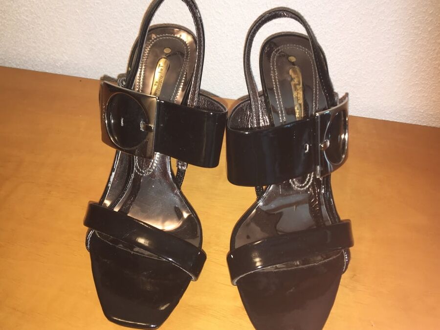 Sexy Shoes, Feet and Legs