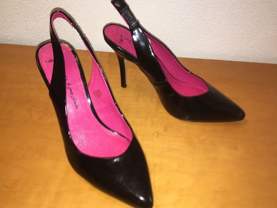 Sexy Shoes, Feet and Legs