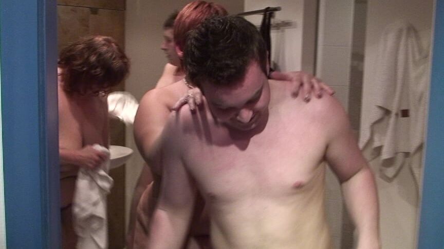 Sex in the shower ...