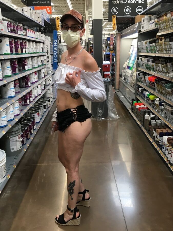 Sexislut shopping and getting ready
