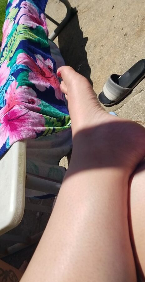 Feet pics