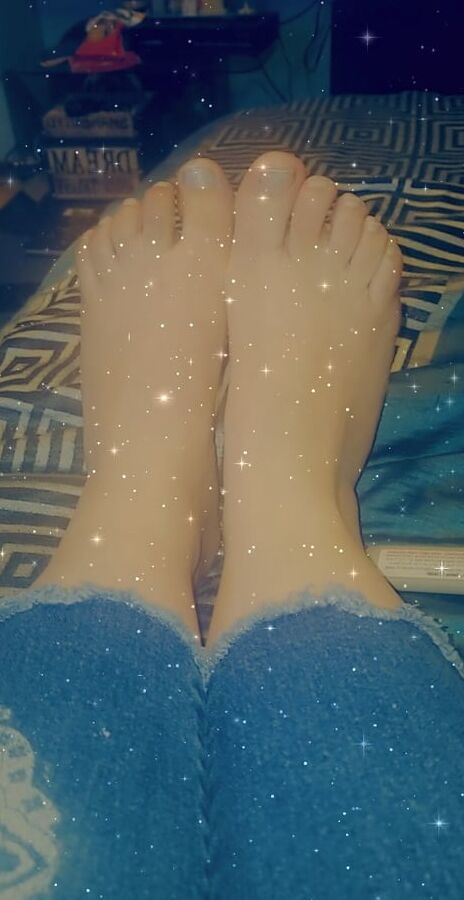Feet pics