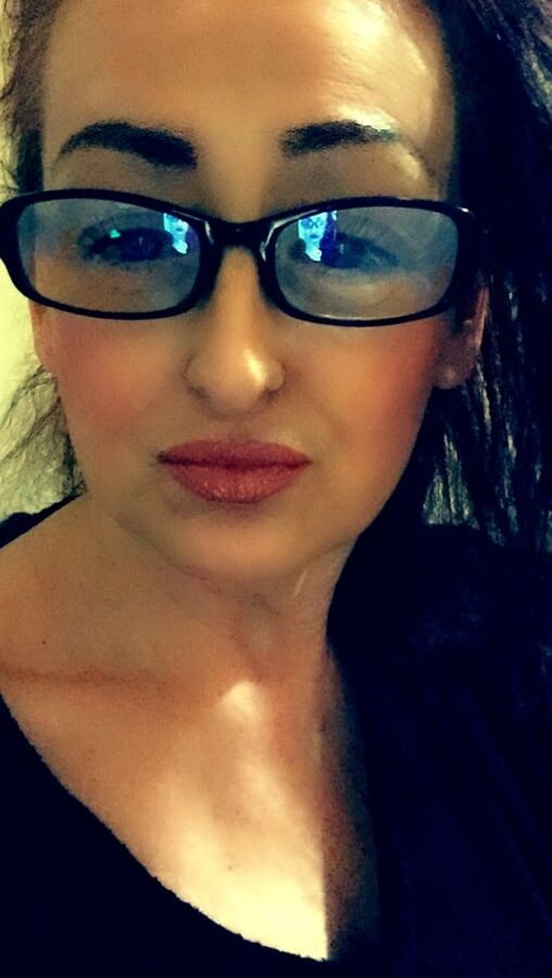 Entertain me ,,,, lolz xxx
