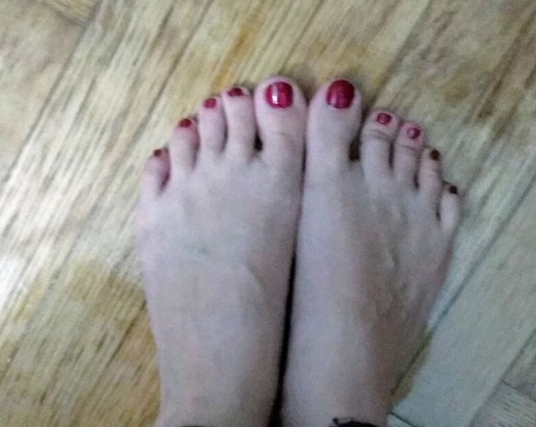 Feet pick