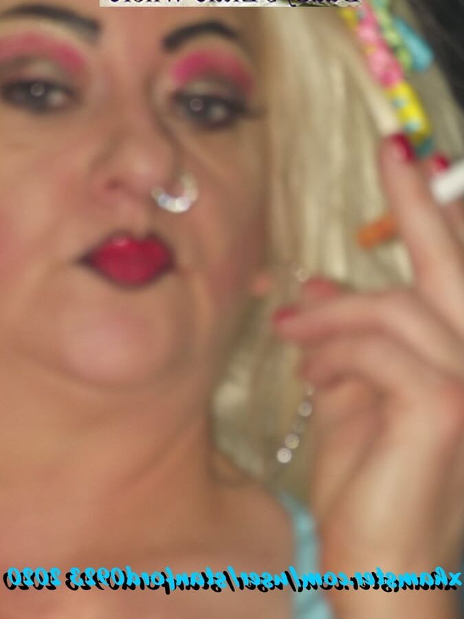 DADDYS LITTLE WHORE