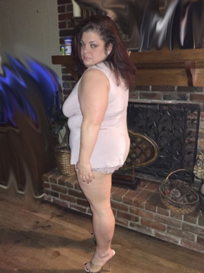 BBW Hotwife in Clear Heels