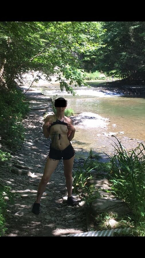 Sexislut hiking