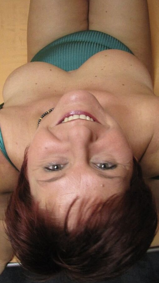 Anna in green Body ...