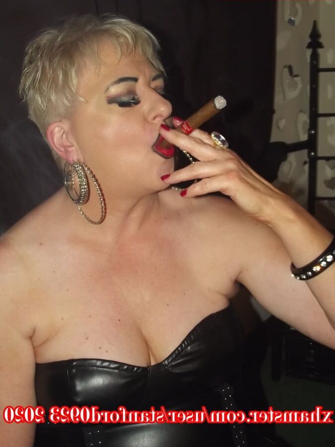 MODERN WHORE 2020