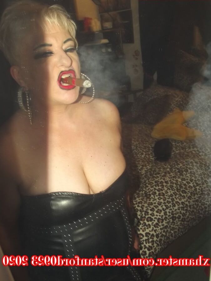 MODERN WHORE 2020