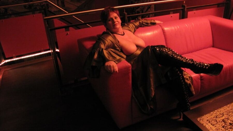 Wide apart in the red lounge