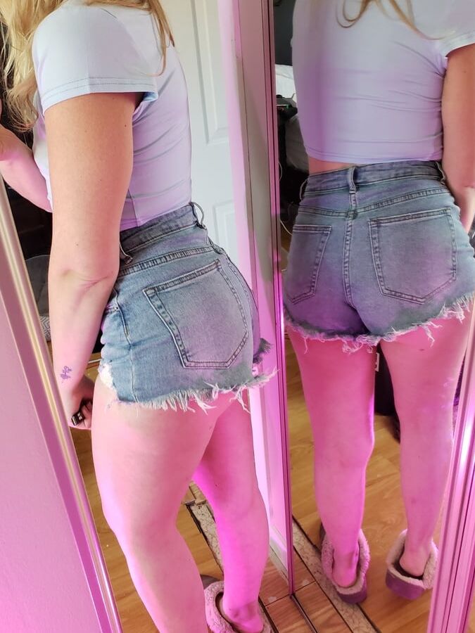 Self-obsessed slut