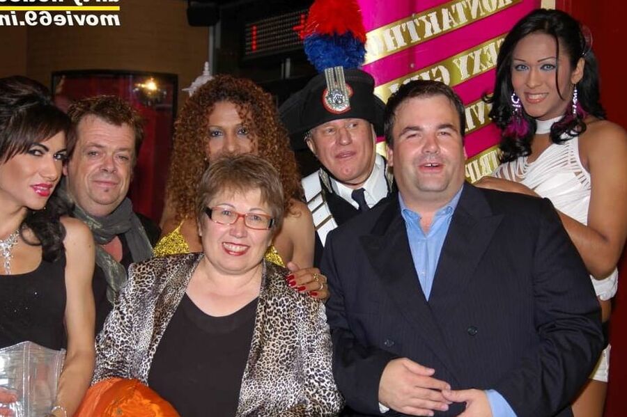 In the brothel "Tollhaus" with Uschi H., Dany & Olivia Jones