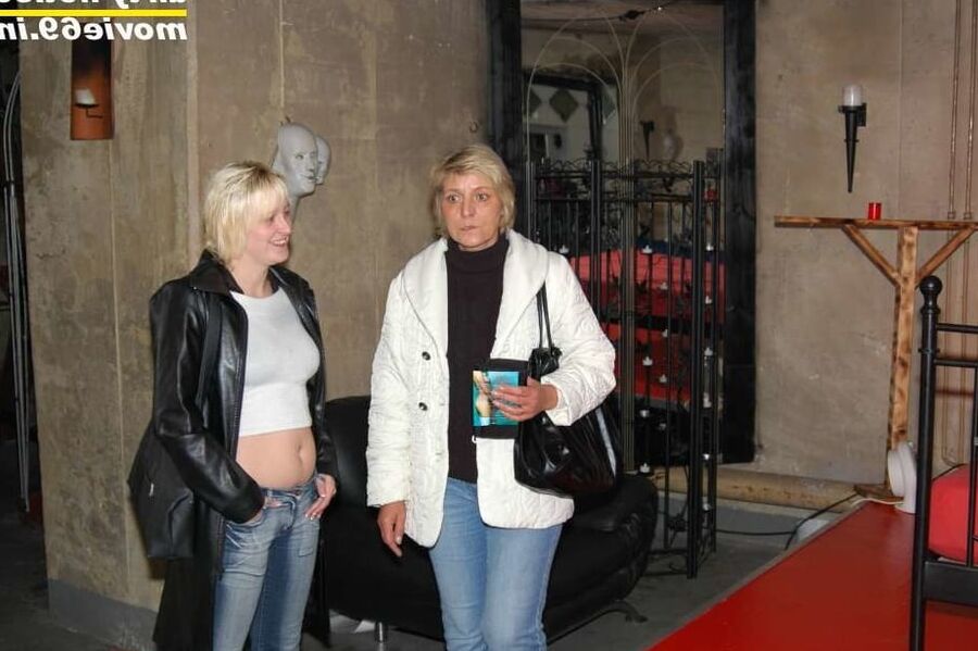 In the brothel "Tollhaus" with Uschi H., Dany & Olivia Jones