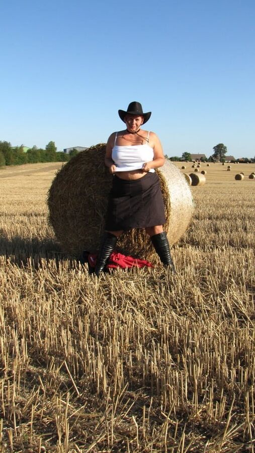 Posing in the cornfield ...
